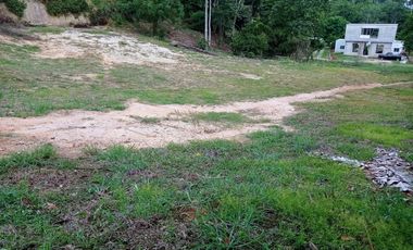 Venta o permuta de parcelas en conjunto  cazadores resort