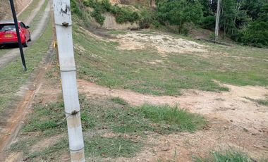 Venta o permuta de parcelas en conjunto  cazadores resort