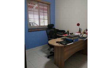 VERSALLES / QUINTAS DE VERSALLES / 256m2 / 3 HABITAC. + HAB. SERVICIO