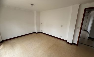 apartamento en arriendo en el esmeraldal. Cod A214889