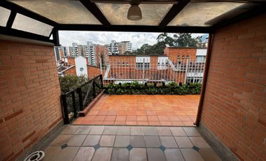 apartamento en arriendo en el esmeraldal. Cod A214889