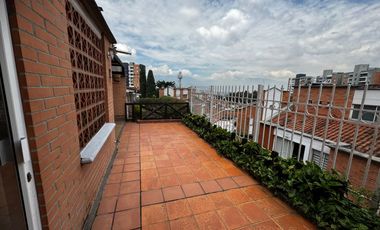 apartamento en arriendo en el esmeraldal. Cod A214889