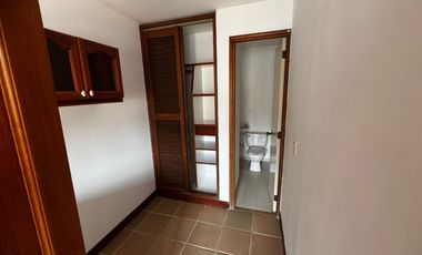 apartamento en arriendo en el esmeraldal. Cod A214889