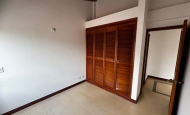 apartamento en arriendo en el esmeraldal. Cod A214889