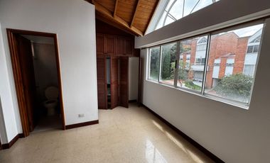 apartamento en arriendo en el esmeraldal. Cod A214889