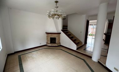 apartamento en arriendo en el esmeraldal. Cod A214889