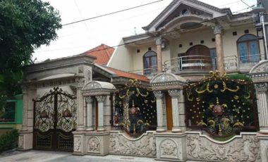 Rumah mewah 2 Lantai di Taman Sepanjang Sidoarjo dekat dengan pintu tol karang pilang