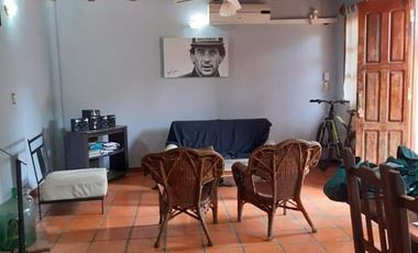 INMOBILIARIA VENDE HERMOSA CASA 5 DORMITORIOS