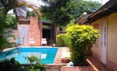 INMOBILIARIA VENDE HERMOSA CASA 5 DORMITORIOS