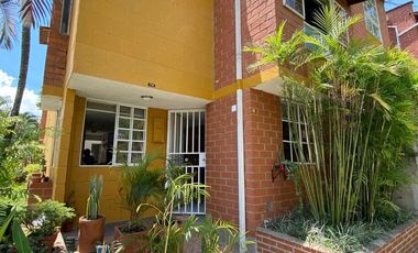 CASA PARA LE VENTA BARRIO PEREZ BELLO