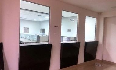 SE ARRIENDA OFICINA EN BOGOTA CON MOBILIARIO