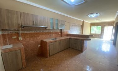 Casa Rentera de venta al Norte de Manta