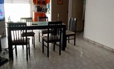 CASA LOTE PROPIO 4 AMB CON GARAJE Y  FONDO CON PILETA