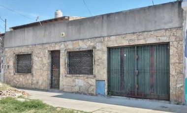 Casa en venta en Isidro Casanova, La Matanza