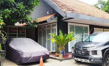 DISEWAKAN RUMAH (Untuk Office) DI JL. MENDAWAI KEBAYORAN BARU JAKARTA SELATAN