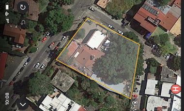 Comercial a una cuadra de Rio Mayo