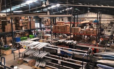 EN VENTA NAVE INDUSTRIAL, BODEGA, OFICINAS  EN XOCHIMILCO