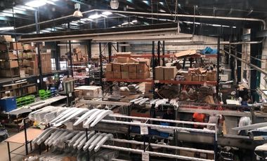 EN VENTA NAVE INDUSTRIAL, BODEGA, OFICINAS  EN XOCHIMILCO