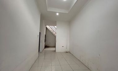 Rumah Siap Huni 12 Menit ke Pintu Tol Jatiwarna 1 Dibantu KPR J-39323