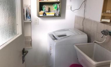 Casa 5amb muy bien ubicada c/ garage cubierto