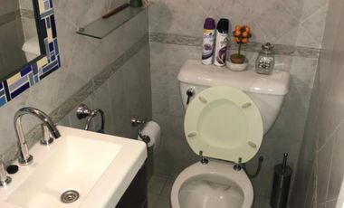 Casa 5amb muy bien ubicada c/ garage cubierto