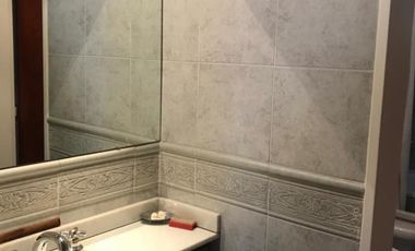 Casa 5amb muy bien ubicada c/ garage cubierto