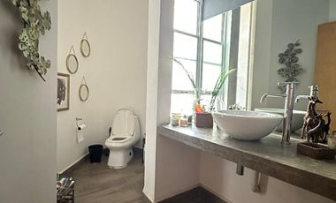 Hermosa casa en Prados de San Jeronimo con Alberca (HCV-029-29567 SS)