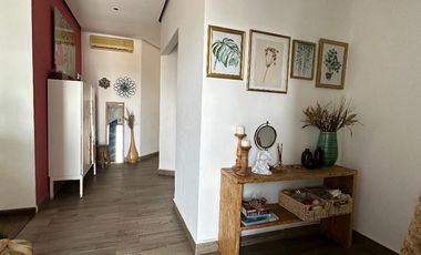 Hermosa casa en Prados de San Jeronimo con Alberca (HCV-029-29567 SS)