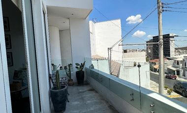 Hermosa casa en Prados de San Jeronimo con Alberca (HCV-029-29567 SS)