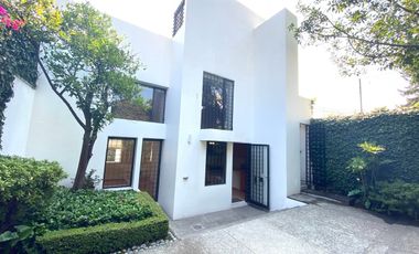 Impecable Casa en venta en  Lomas de San Ángel Inn Álvaro Obregón