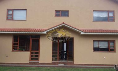 Casa de venta en Av. Roma – código:11380