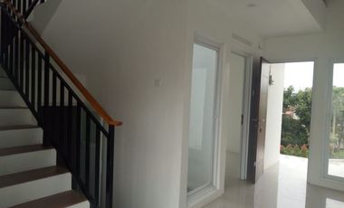 RUMAH JATINANGOR MURAH LOKASI STRATEGIS DEKET KAMPUS ITB UNPAD