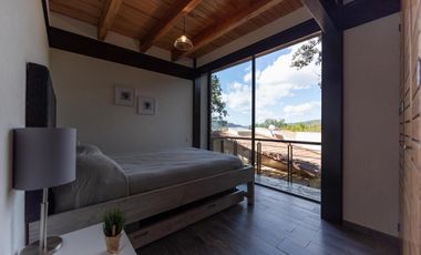 CASA EN VENTA  EN VALLE DE BRAVO