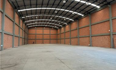 BODEGA EN ARRENDAMIENTO 2.700 M2 MOSQUERA