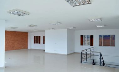 BODEGA EN ARRENDAMIENTO 2.700 M2 MOSQUERA