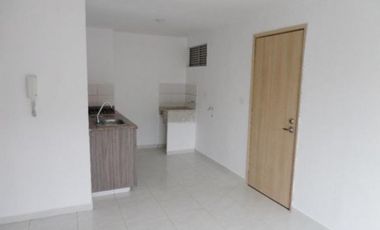 apartamento en venta en los patios - arayanes. Cod V23346