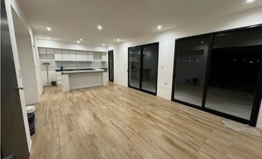 Vendo Casa a Estrenar en Caseros, Entre Ríos.