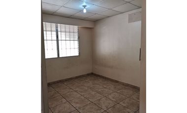 SE VENDE CASA DE ESQUINA EN BRISAS DEL GOLF ARRAIJAN 475 MTS