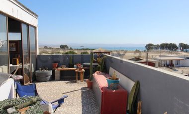 Se vende casa uso comercial sector Tongoy