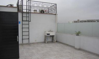 VENTA DE CASA PARA OFICINA EN MIRAFLORES EDIFICIO DE 4 PISOS