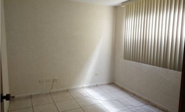 Edificio En Venta De 2 Departamentos En Estrellas del Sur