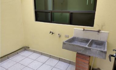 Edificio En Venta De 2 Departamentos En Estrellas del Sur
