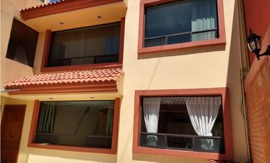 Edificio En Venta De 2 Departamentos En Estrellas del Sur