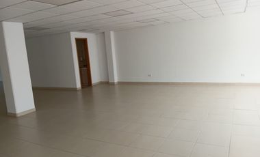 oficina en arriendo en chico norte. Cod A52064