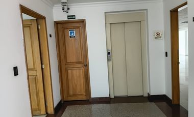 oficina en arriendo en chico norte. Cod A52064