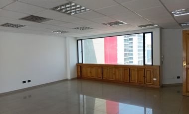 oficina en arriendo en chico norte. Cod A52064