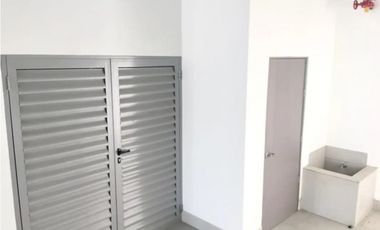 Se Alquilan 3 Exelentes Locales desde 175,215,260 Mts $2.625.oo+Itbms