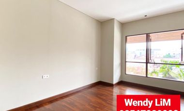 DIJUAL RUMAH / TOWNHOUSE (BARU) di Jl. SUNGAI SAMBAS, KEBAYORAN BARU
