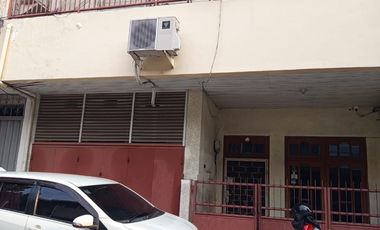 Rumah/Ruko Strategis di Taman Sari, Lokasi Nyaman dan Potensial!