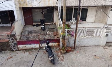 Rumah/Ruko Strategis di Taman Sari, Lokasi Nyaman dan Potensial!